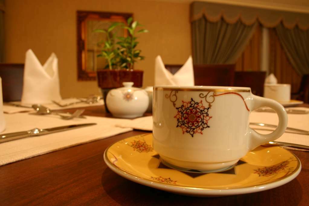 Amjad Royal Suites Hotel Джидда Ресторан фото